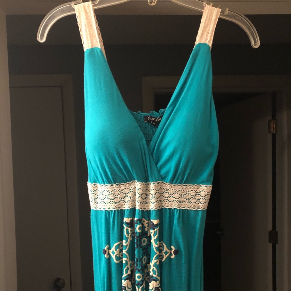 Dress - Picture 2 of 3